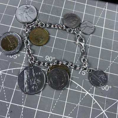 COIN Bracelet and Necklace in Presentation Box. 