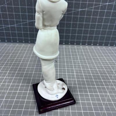 Giuseppe Armani Figurine, PRETTY 