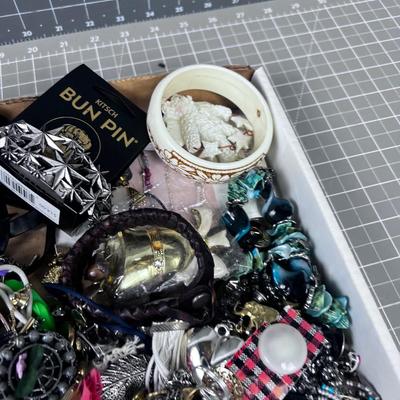 Tray of Costume Jewels #2 Lot