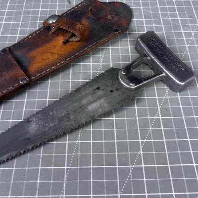 Sports Saw with Scabbard