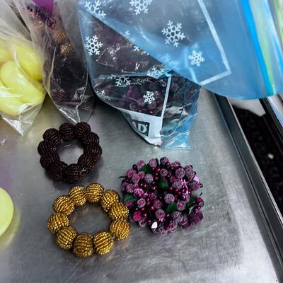 Fabulous Selection of Napkin Rings and Place Card Holder 6 Kinds plus the pear for placer card.
