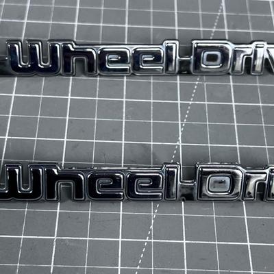(2) 4 Wheel Drive Plaques 