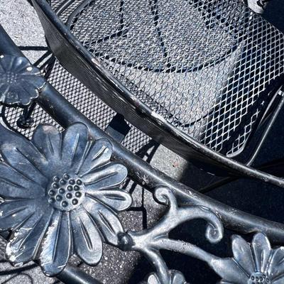 Black Metal WOODARD Patio  Table & Chairs (4) Set