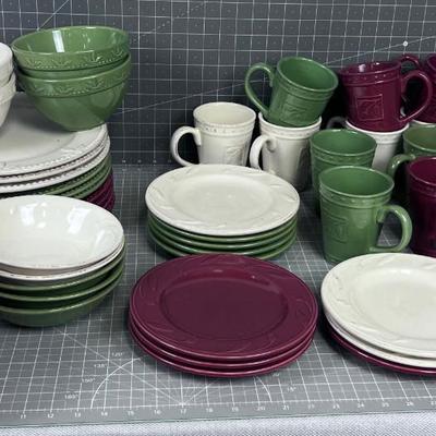 Mixed Sets of SORRENTO Dinnerware Dishes (Service for 12) 