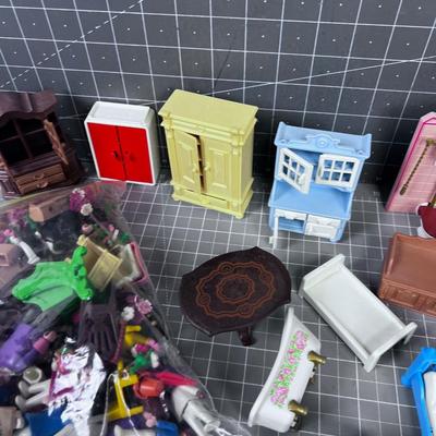 PLAYMOBIL Furnishings and Figures for the Victorian Mansion