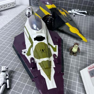 STAR WARS Ships and Figures 