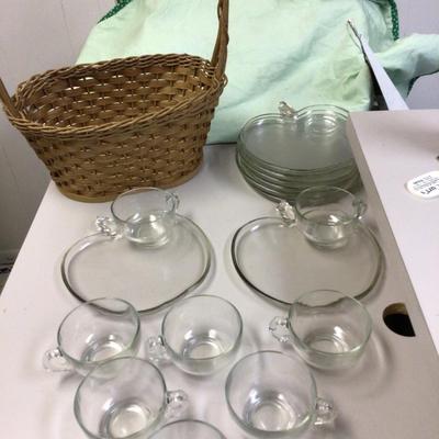 Basket of Apple Clear Glass Snake Set of Cup and Snack Tray