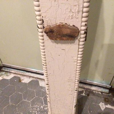 Wood Post