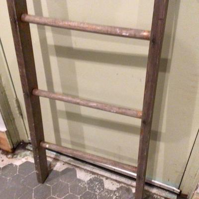 Wood Quilt / Blanket Ladder
