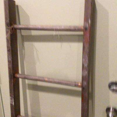 Wood Quilt / Blanket Ladder