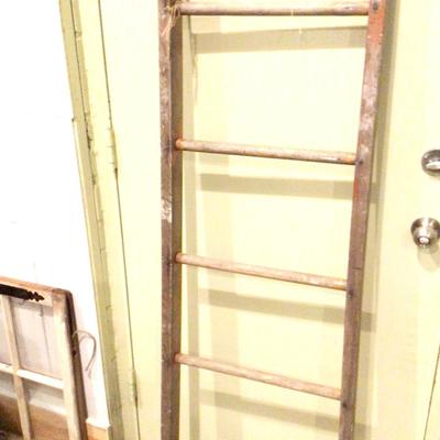 Wood Quilt / Blanket Ladder