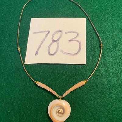 Natural Heart-shaped Shell Necklace
