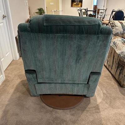 LA-Z-BOY/LAZY BOY RECLINER W/ARMREST STORAGE