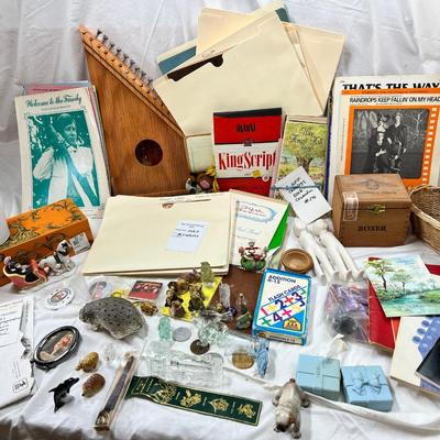 Music, instrument, Hagen Renaker miniatures