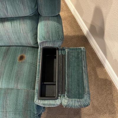 LA-Z-BOY/LAZY BOY RECLINER W/ARMREST STORAGE
