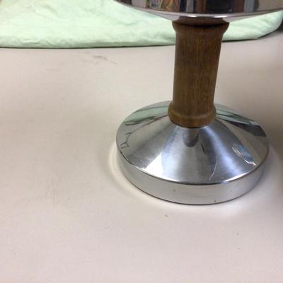 Aladdin Style Metal Lamp with Glass Chimney.