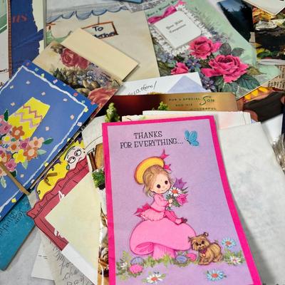 Triple layer of collectible paper