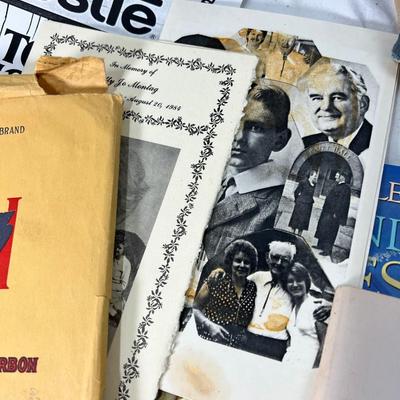 Triple layer of collectible paper