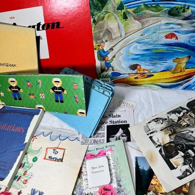 Triple layer of collectible paper