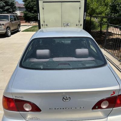 '01 TOYOTA COROLLA SEDAN 4 DOOR, AUTOMATIC