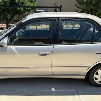 '01 TOYOTA COROLLA SEDAN 4 DOOR, AUTOMATIC