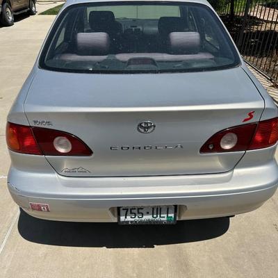 '01 TOYOTA COROLLA SEDAN 4 DOOR, AUTOMATIC