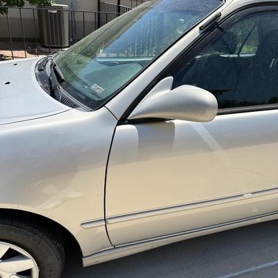 '01 TOYOTA COROLLA SEDAN 4 DOOR, AUTOMATIC
