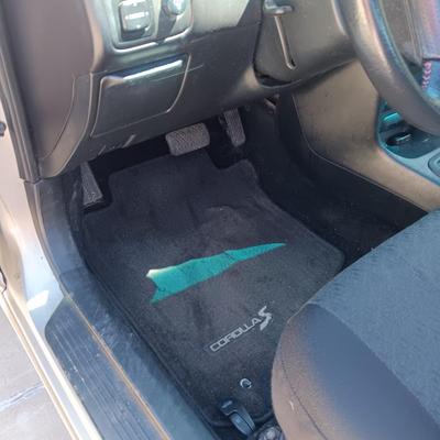 '01 TOYOTA COROLLA SEDAN 4 DOOR, AUTOMATIC