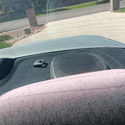 '01 TOYOTA COROLLA SEDAN 4 DOOR, AUTOMATIC