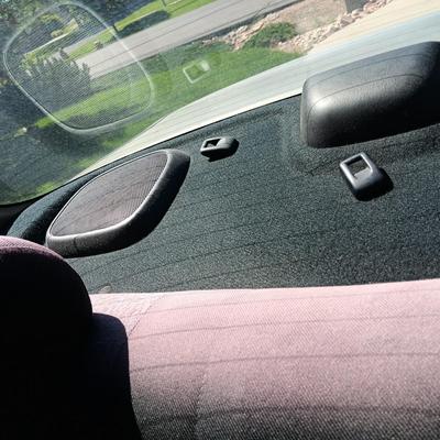 '01 TOYOTA COROLLA SEDAN 4 DOOR, AUTOMATIC