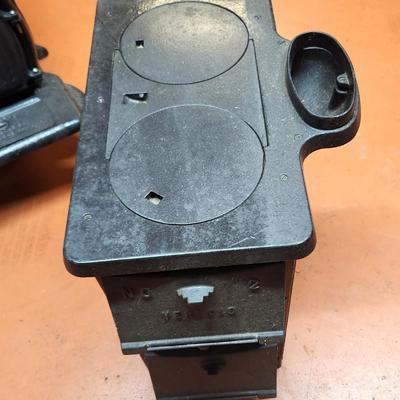 Lot #126 Antique Vernois No. 2 Cast Iron Wood Stove