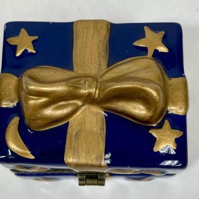 Ceramic Trinket Box Figural Wrapped Present Blue & Gold