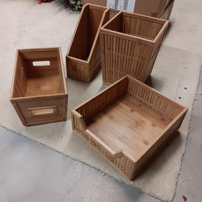 4 BAMBOO ORGANIZERS