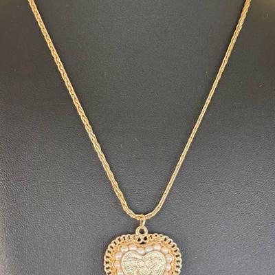 14 k Gold and pearl heart pendant and chain 20 in