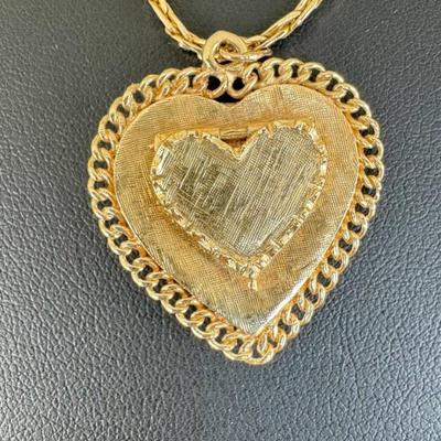 14 k Gold and pearl heart pendant and chain 20 in