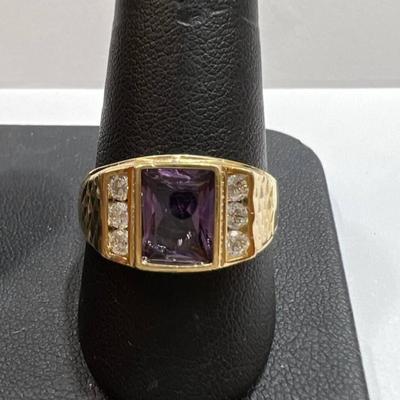 Gold and diamond ring Saphire size 11 1/2