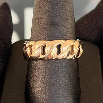 14 k Gold Ring size 11