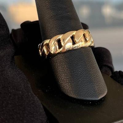 14 k Gold Ring size 11