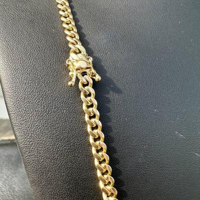 14 k Gold chain 24 in