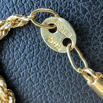 14 k Gold necklace 22 in