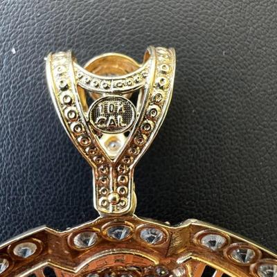 10 k Gold and dimonds chain and pendant 20 in