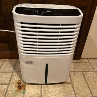Hisense Dehumidifier & Sunbeam & Lasko Fans (BDB-MG)
