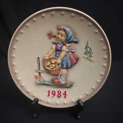Annual Hummel Collector’s Plates - 1971 through 1982 & More (DR-RG)