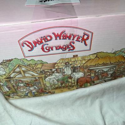 23 boxed and wrapped David Winter cottage group #1