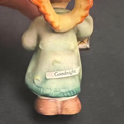 Holiday Hummel Figurines, Plates & Bells (DR-RG)