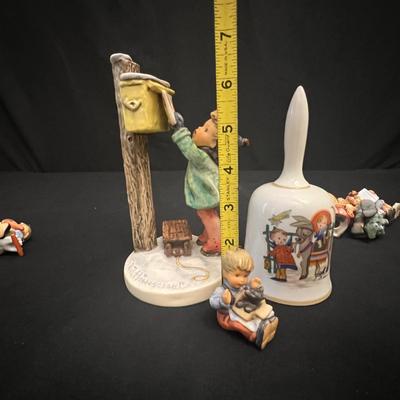 Holiday Hummel Figurines, Plates & Bells (DR-RG)