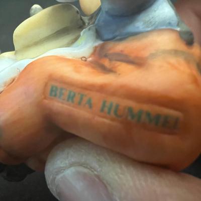 Holiday Hummel Figurines, Plates & Bells (DR-RG)