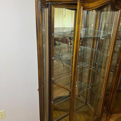 Curved Glass Curio Cabinets (DR-RG)