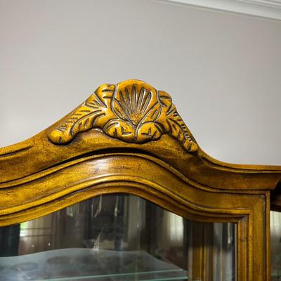 Curved Glass Curio Cabinets (DR-RG)