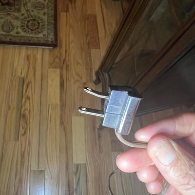 Curved Glass Curio Cabinets (DR-RG)